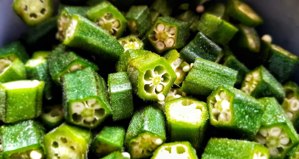 Foto ilustrativa do artigo: Cachorro pode comer quiabo? (cru ou cozido?)